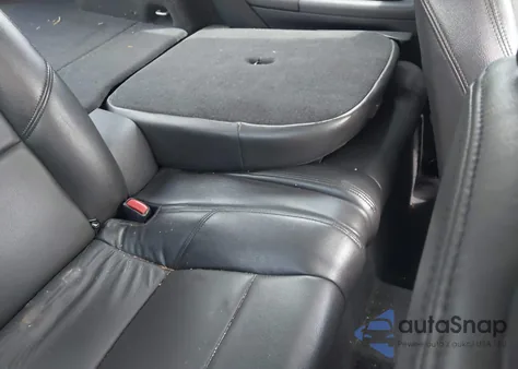 2011 Volvo C30 T5/T5 R-Design из США, поврежденный, VIN YV1672MK4B2209384